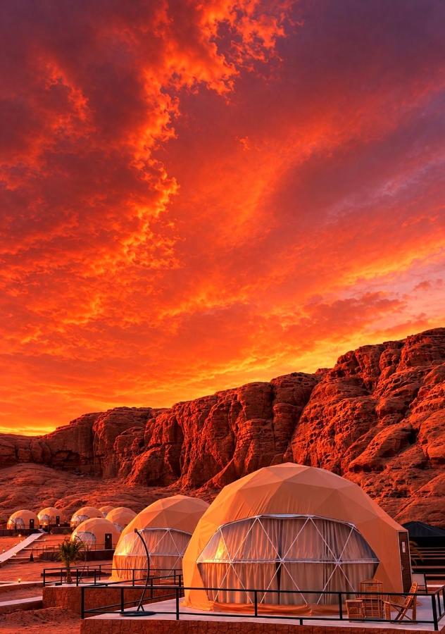 Victoria Luxury camp