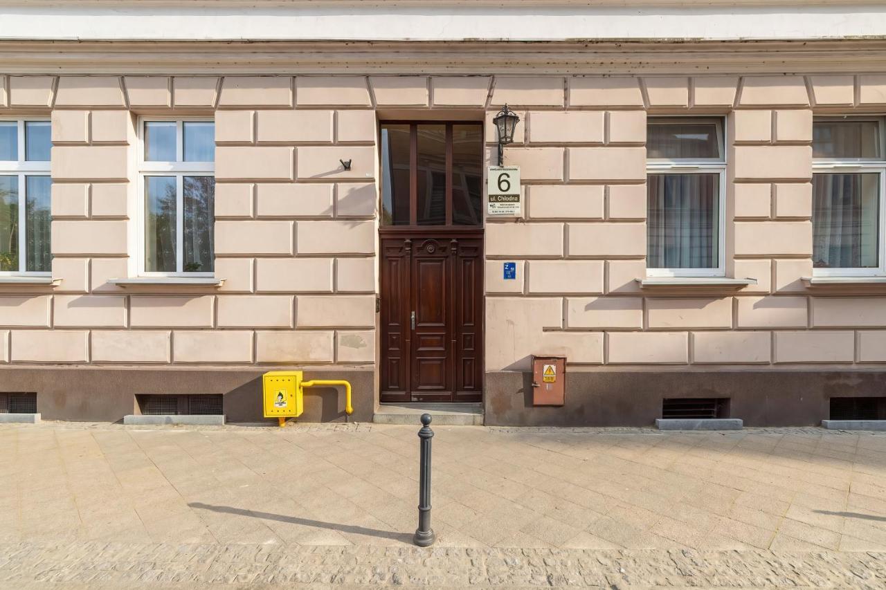 Nowoczesne Studia Blisko Centrum Gdańska by Noclegi Renters - B&B Gdansk