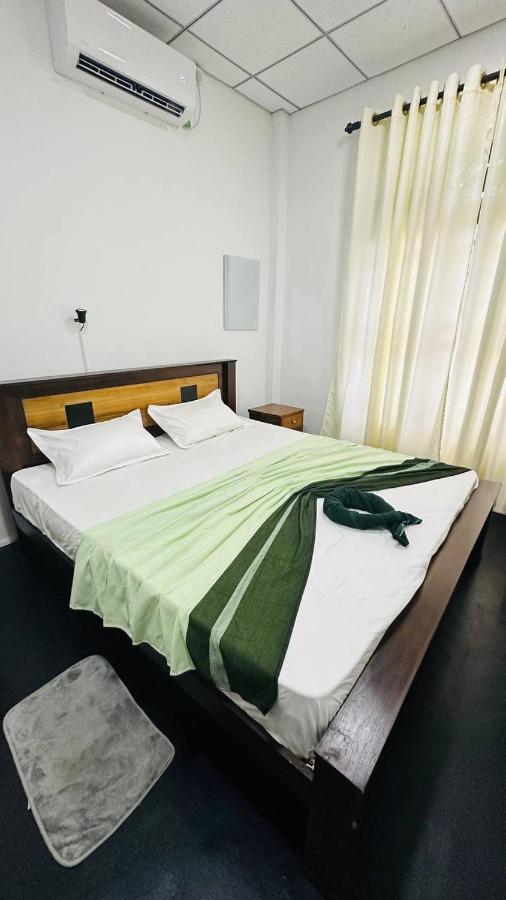 Bay SIDE - Bed and Breakfast Weligama
