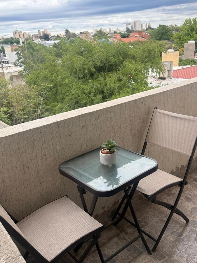 Departamento en San Luis, frente al Shopping con cochera y pileta en temporada verano - B&B San Luis