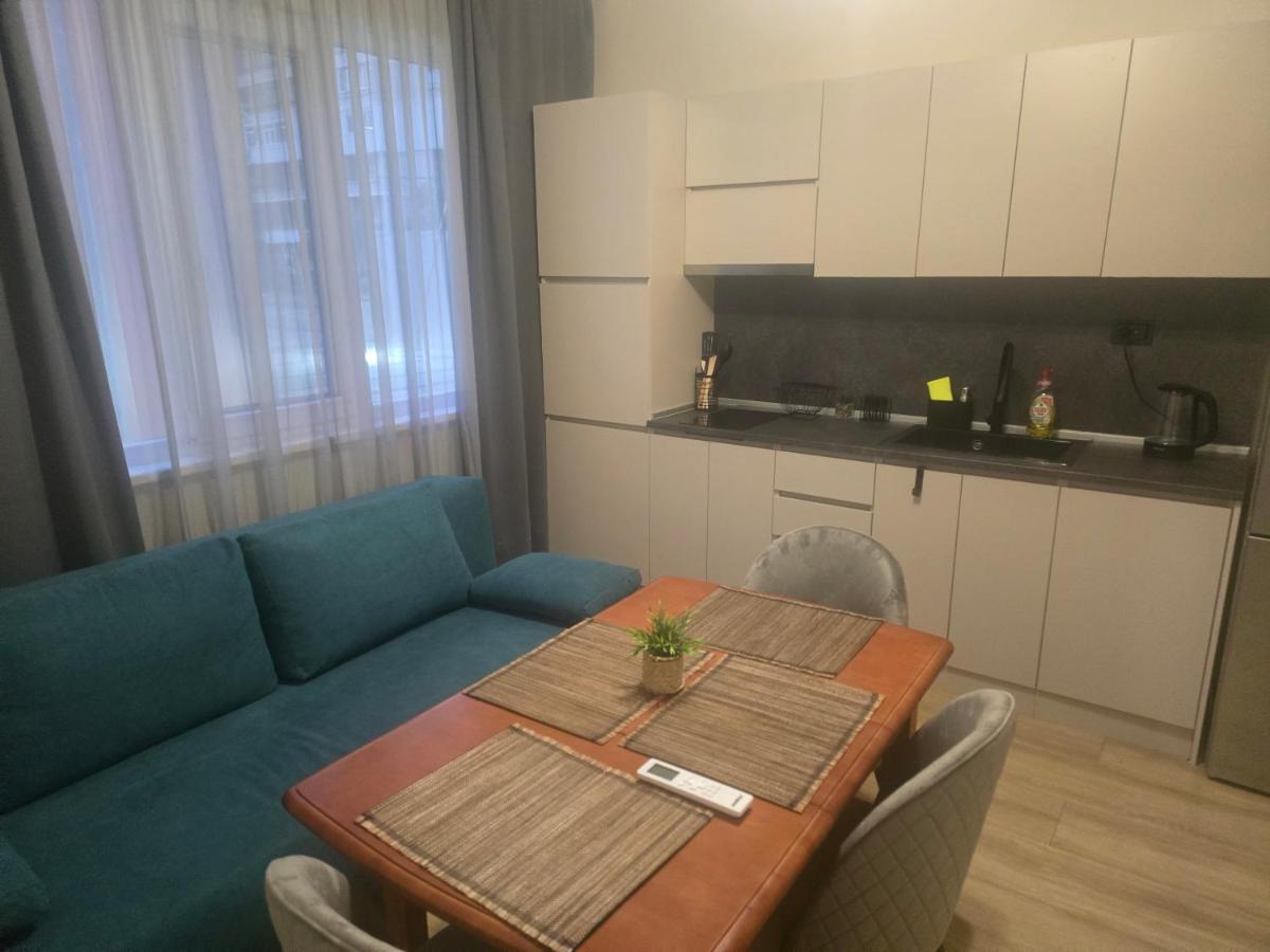 Апартамент Ива 4 - B&B Sliven