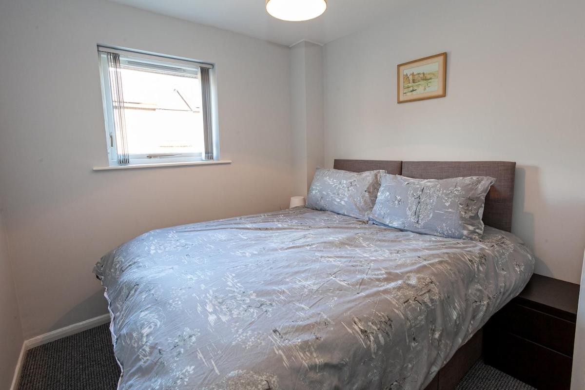 Spacious House in Sheffield - Great Location! - B&B Out Rawcliffe