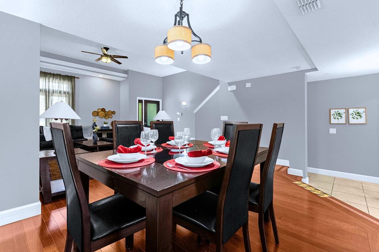 Resort Townhome Near Disney & Universal - B&B Orlando