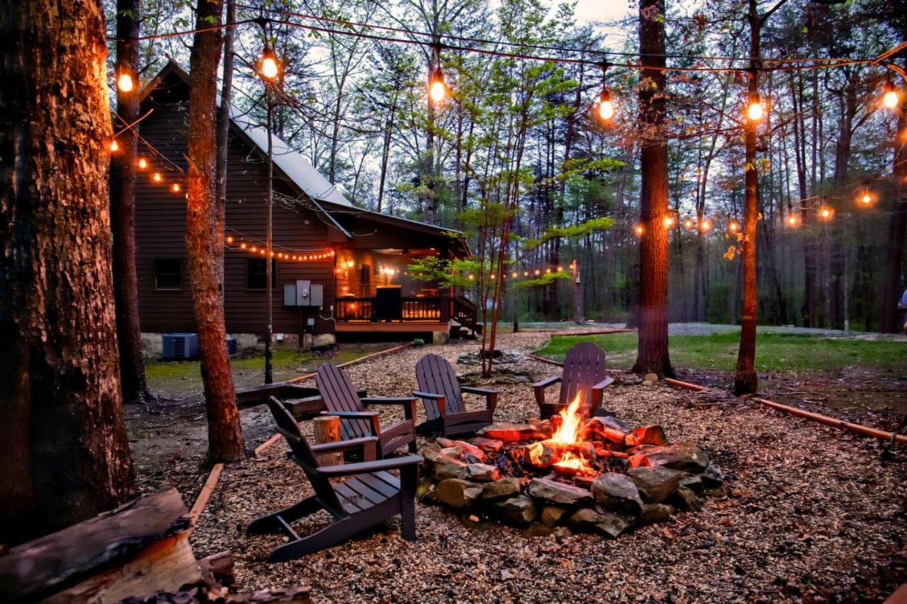 Secluded Cabin - Games, Fire Pit, Hot Tub, Pet OK - B&B Mentone