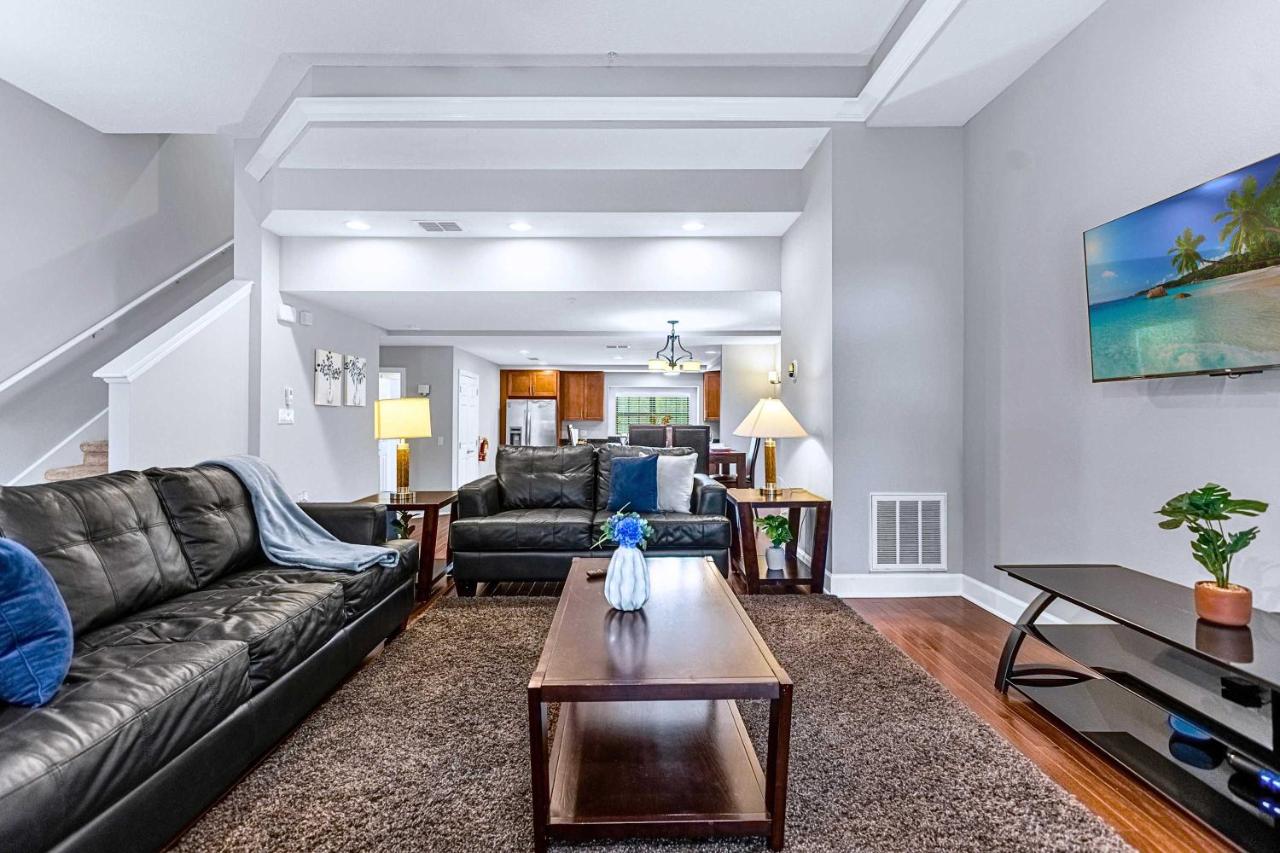 Sunny Summer Magic - Stay in TownHome by Disney - B&B Orlando