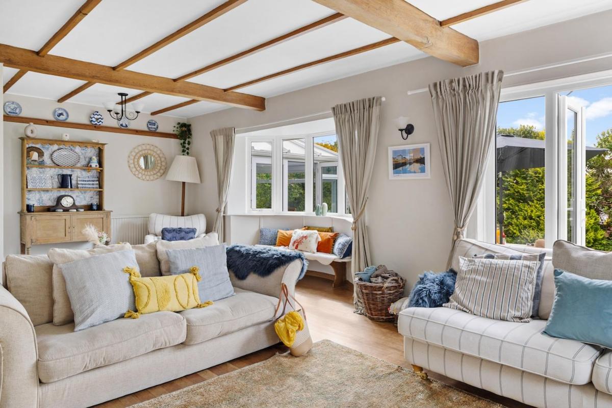 Blue Haze - Family accommodation with private beach access - B&B Charlestown