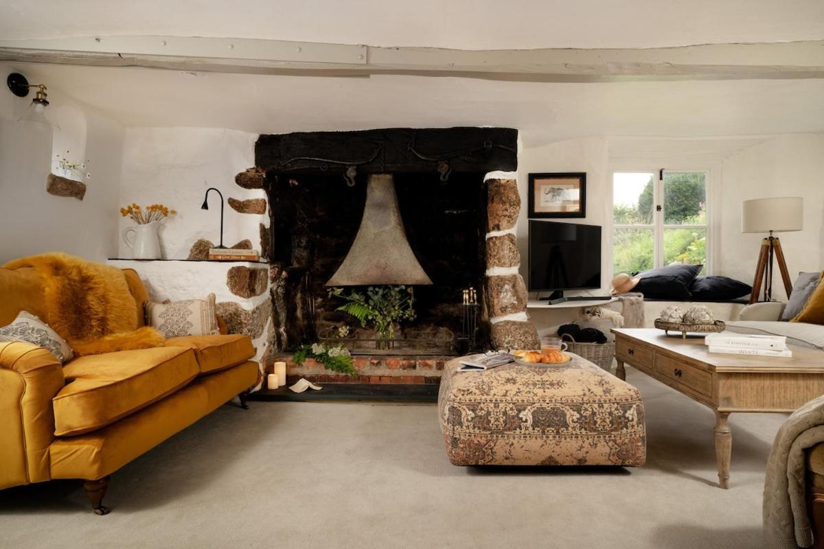 Weeke Brook - Quintessential thatched luxury Devon cottage - B&B Dean