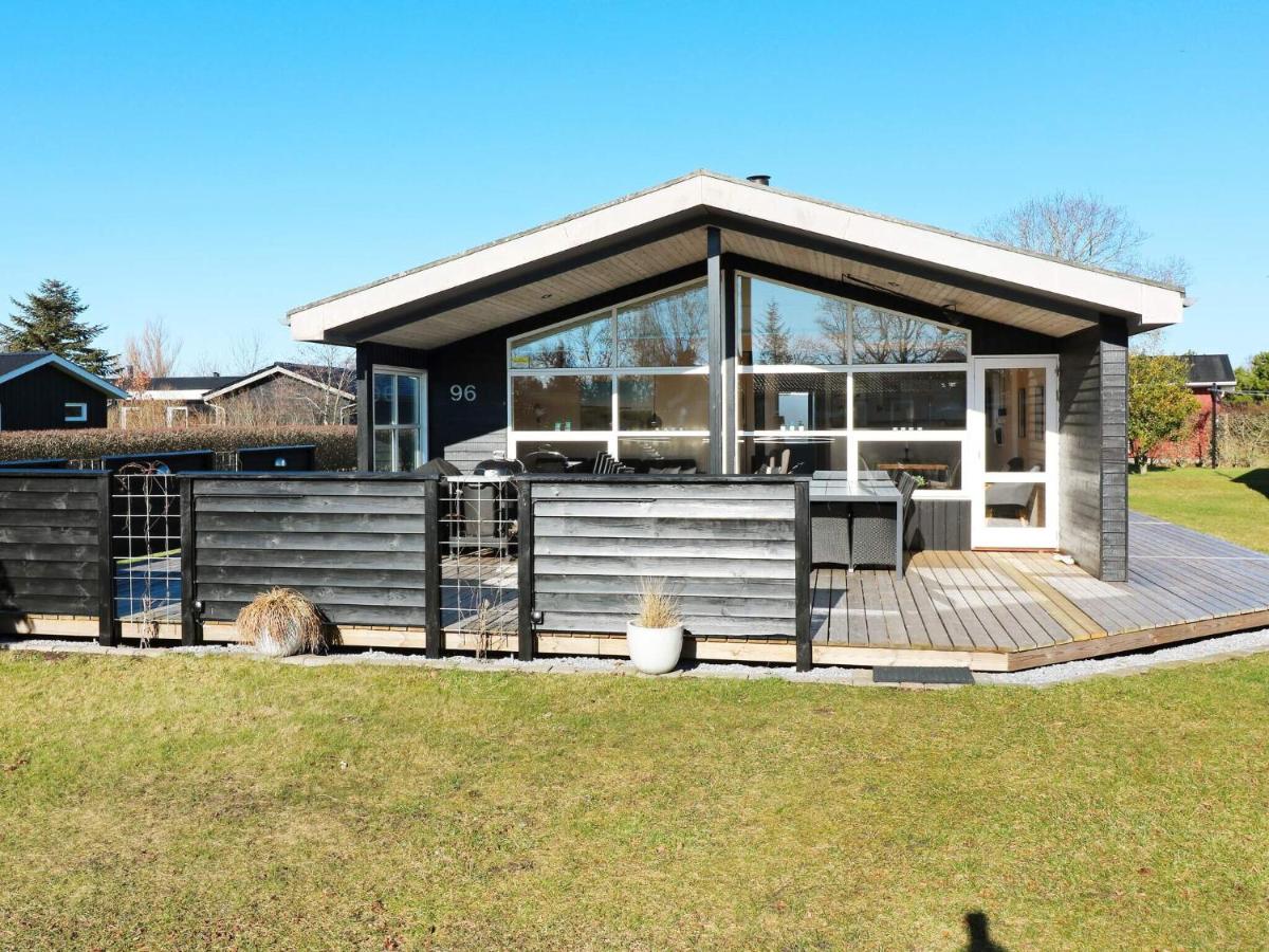 6 person holiday home in Hadsund