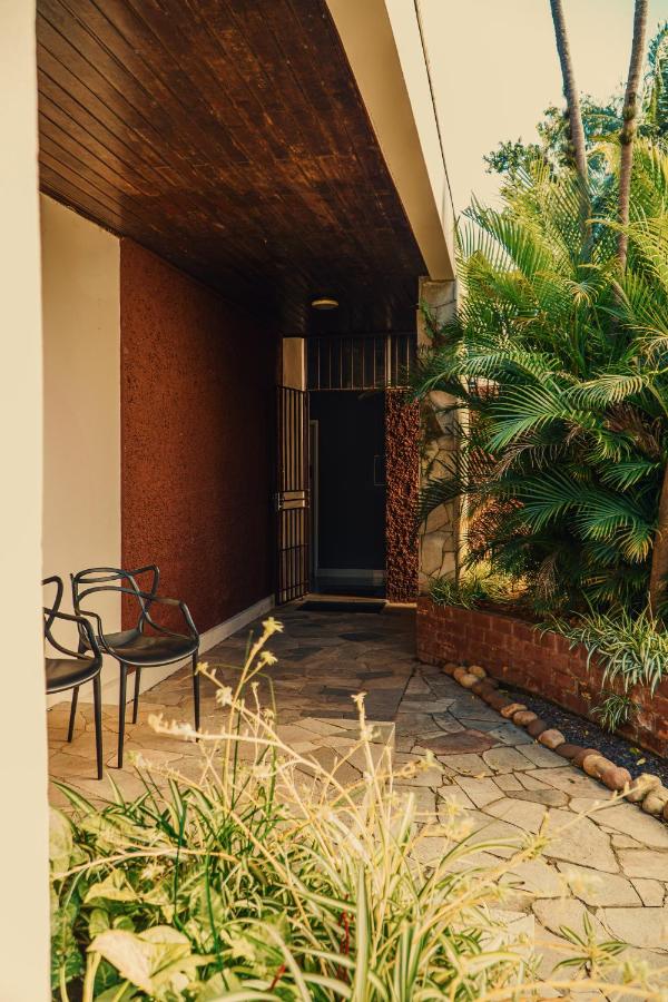 Loft Moderno com Garagem em Porto Alegre - Bed and Breakfast Porto Alegre