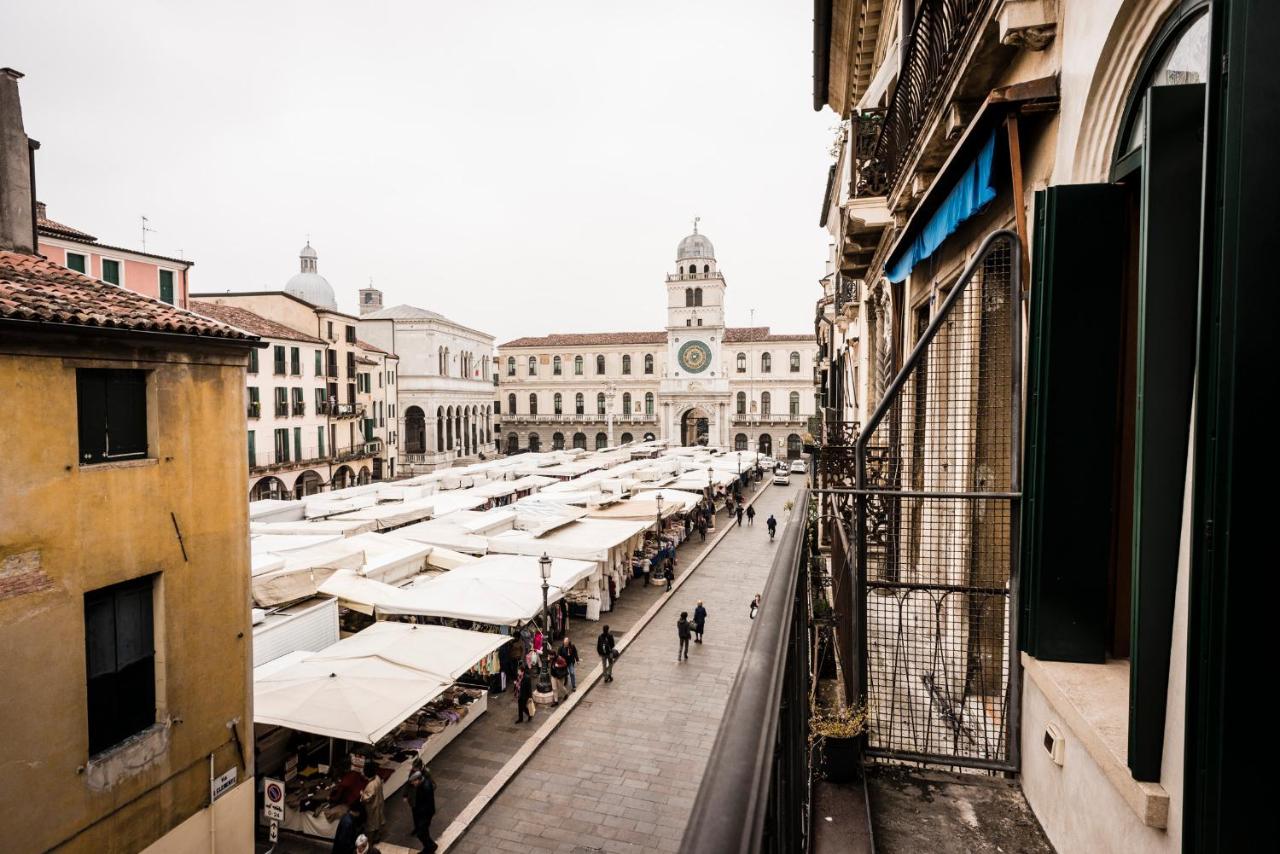 Studio mit Balkon - Piazza dei Signori 