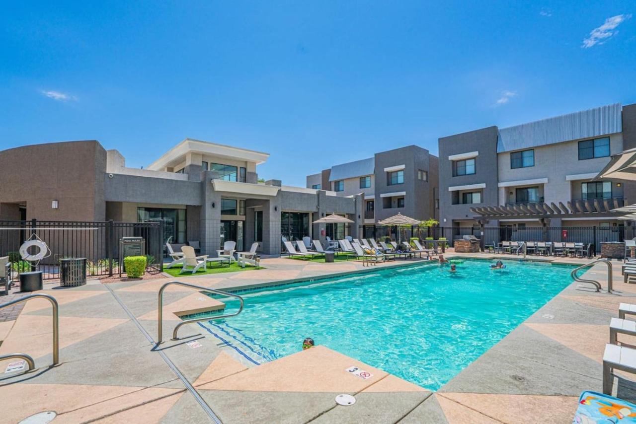 Trendy 1BD Walk to Westgate Pool Gym WD - B&B Glendale