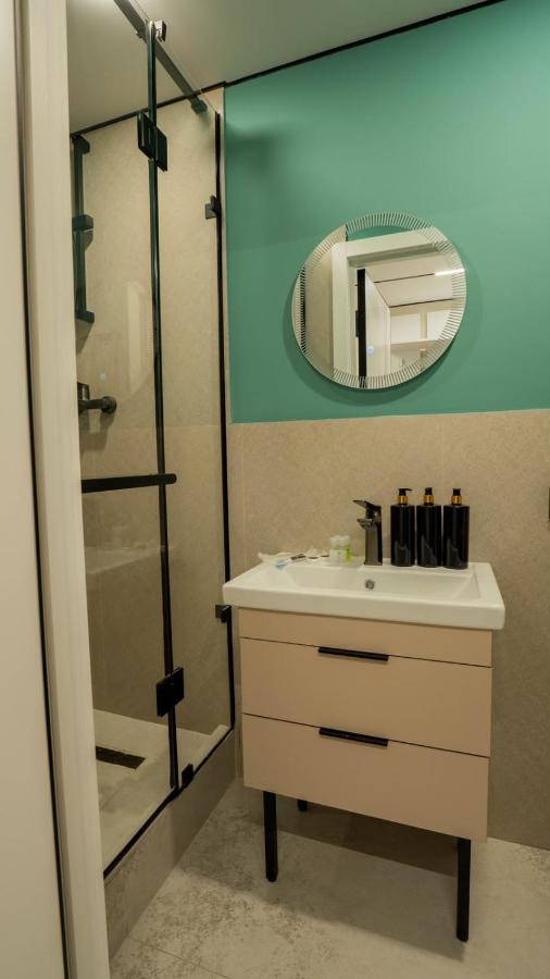 Стильная студия, двухэтажная в центре города 2 - Bed and Breakfast Almaty