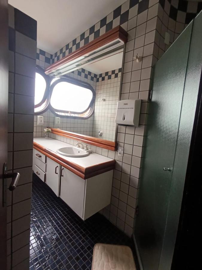 Basic Dreibettzimmer mit Gemeinschaftsbad