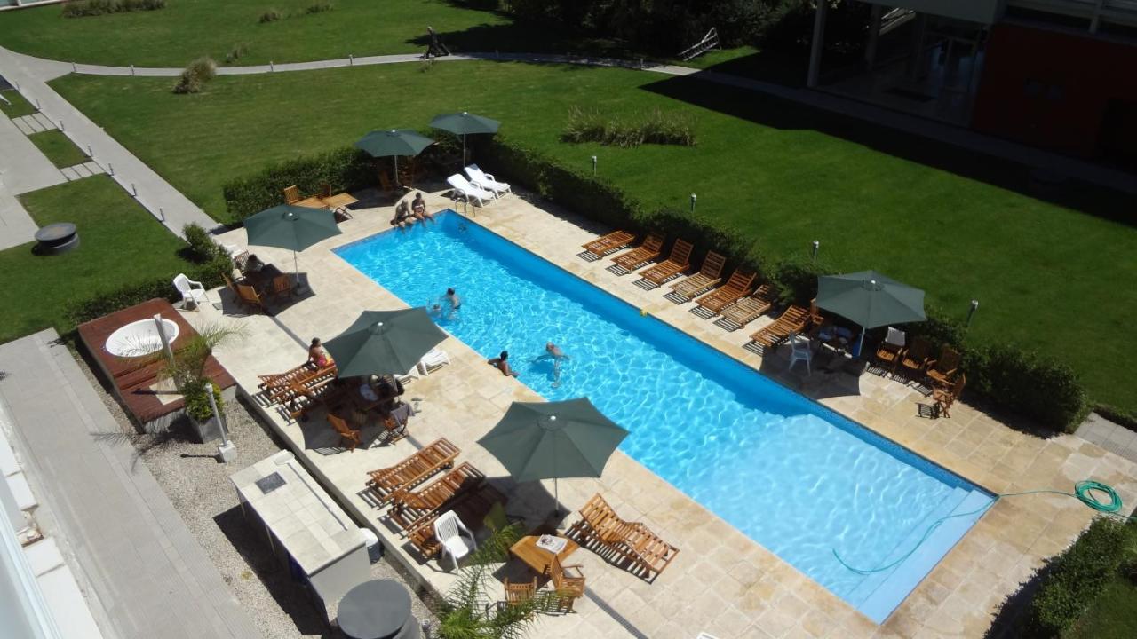 CONCORD PILAR"313 Almendros"50m2 en Suite -living y dormitorio- de 1 a 4 huéspedes - Chambres d'hôtes Pilar