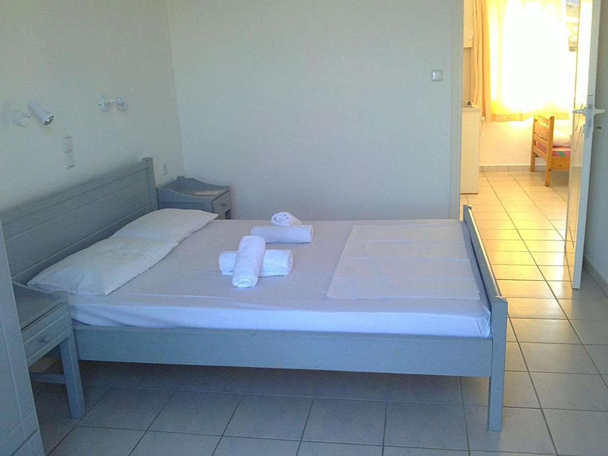 One-Bedroom Apartment with Sea View (3 Adults)