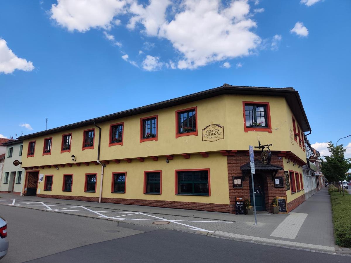 Restaurace a Penzion u Berana - Ferienwohnung Prossnitz