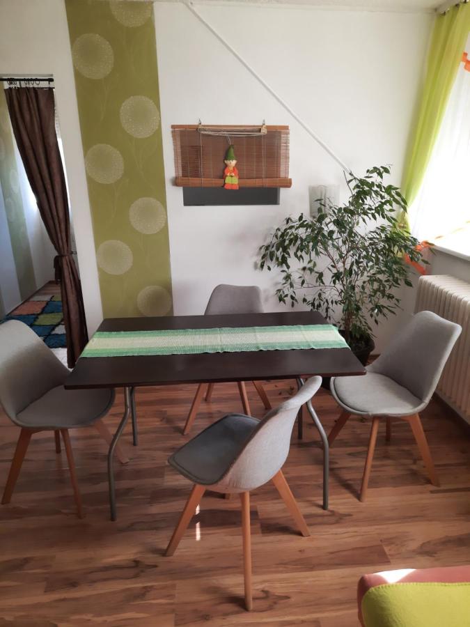 Green Dream Apartman - B&B Mosonmagyaróvár
