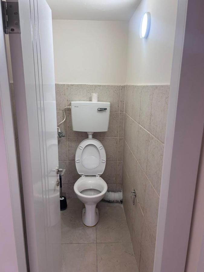 Obuchinsky, Lagona - Ferienwohnung Naharija