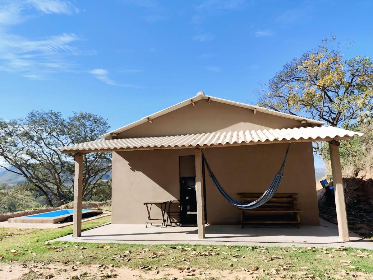 Chalé com piscina e vista espetacular para a Serra da Canastra - B&B São João Batista do Glória