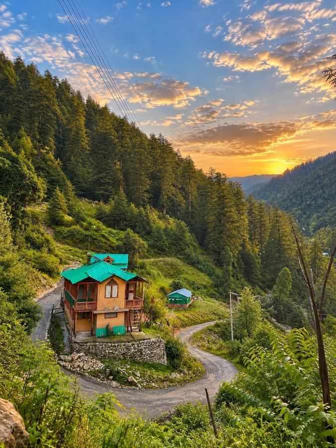The Misty Wilds Home, Jibhi - B&B Jābo