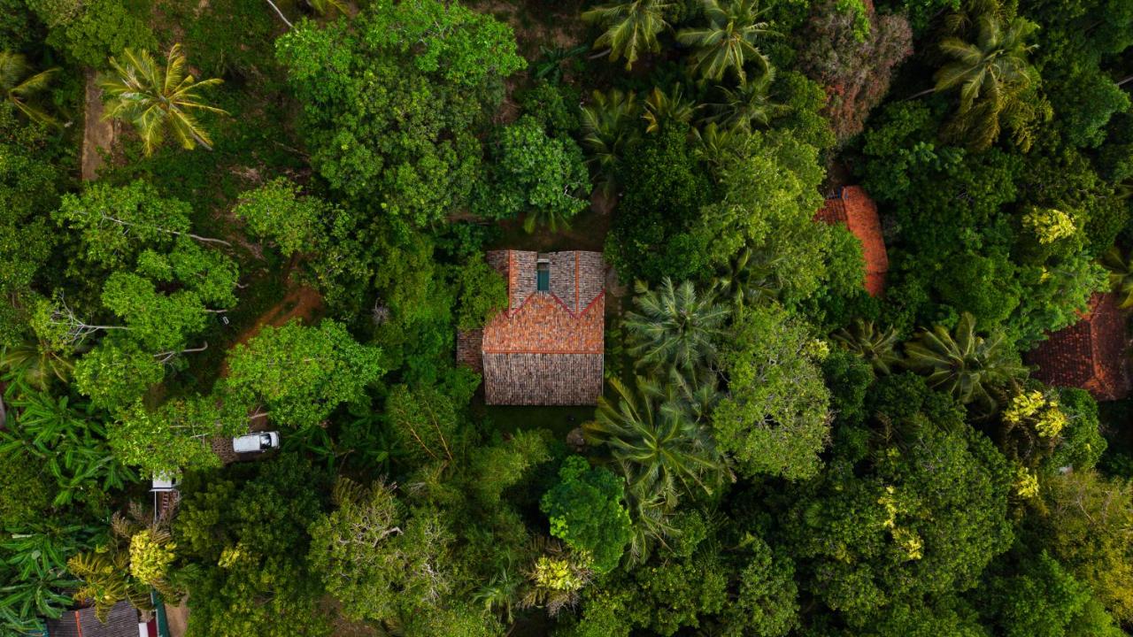 Treasure Crest -Unawatuna - Bed and Breakfast Galle
