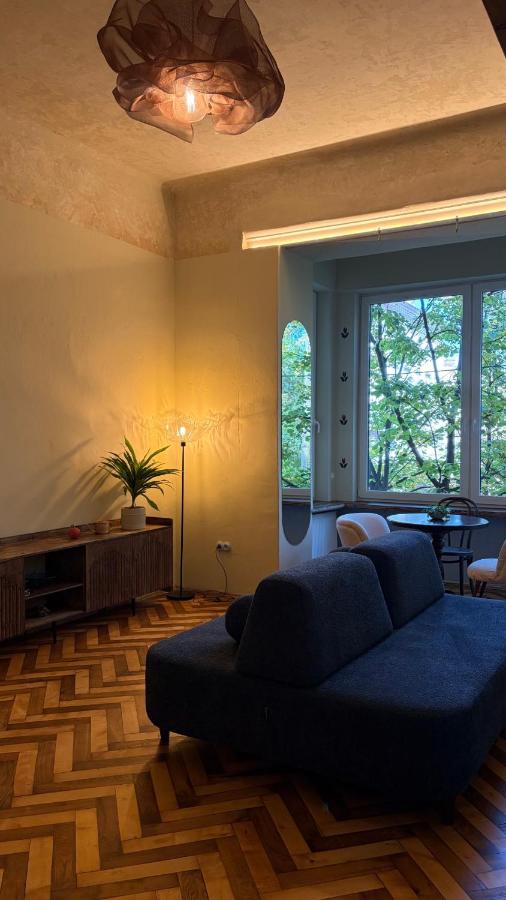 Passage Apartment - Ferienwohnung Stanislau