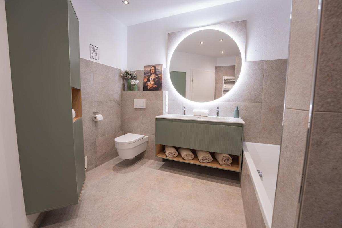 Sunlit Alpine Refuge Kaprun Perfect Family Escape with Panoramic Views - B&B Kaprun