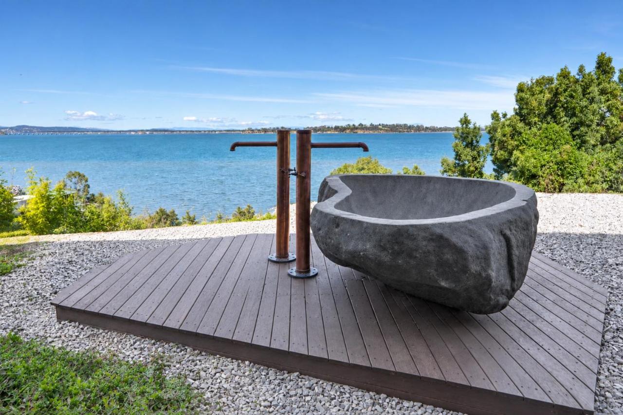 Stylish Home with Outdoor Area & Spectacular Views - Chambres d'hôtes Penna
