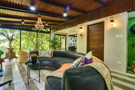 Cuatro Maya by Araw Residences - B&B Nasugbu