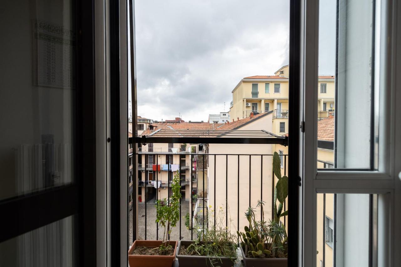 Greens & Sun - Santa Giulia - 5 min to M3 & Train Station by InnStay - Chambres d'hôtes Milan