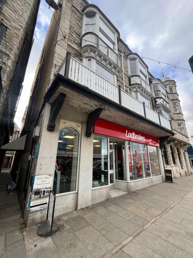 The Lookout Swanage Seafront Studio Apartment - Chambres d'hôtes Swanage