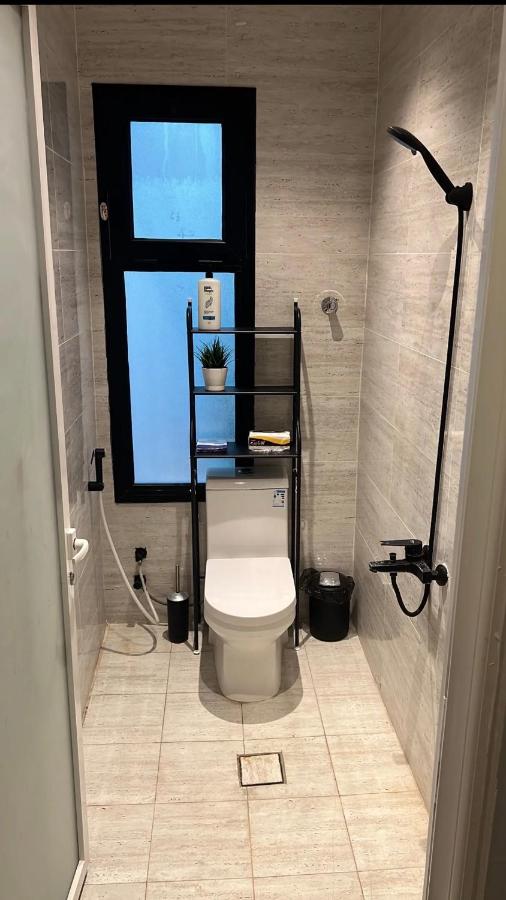بنت هاوس مطله البحر وشقه اخري غير مطله - Chambres d'hôtes Dammam