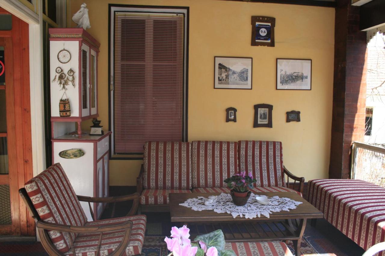 Estudio con terraza