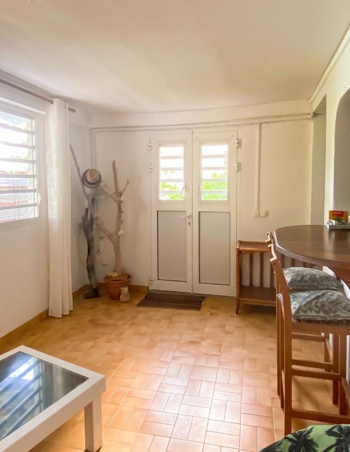 Maison confortable avec jardin au Robert, 40 m², climatisation - Ferienwohnung Le Robert