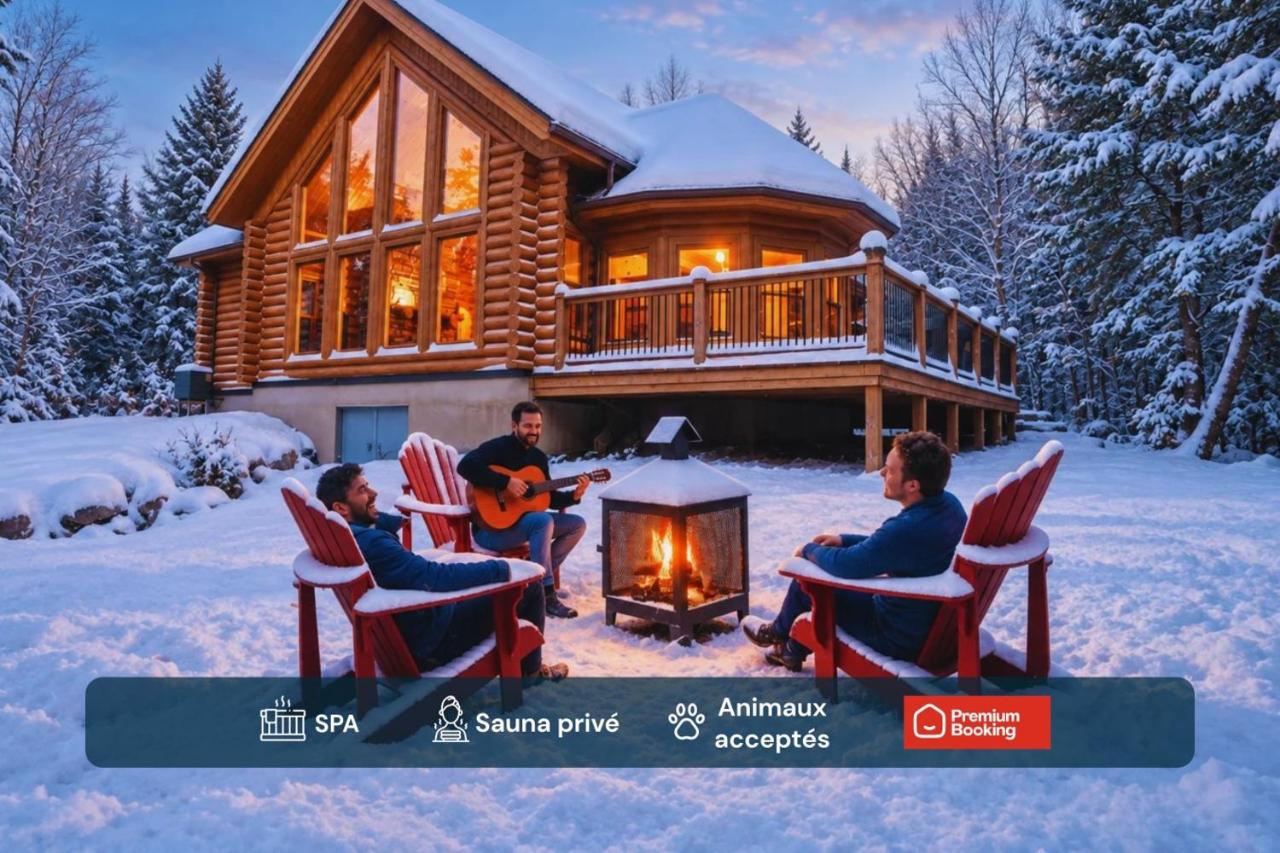 Chalet Bee with Private Hot Tub, Sauna & Pool , Fiddler Lake - B&B Mille-Isles