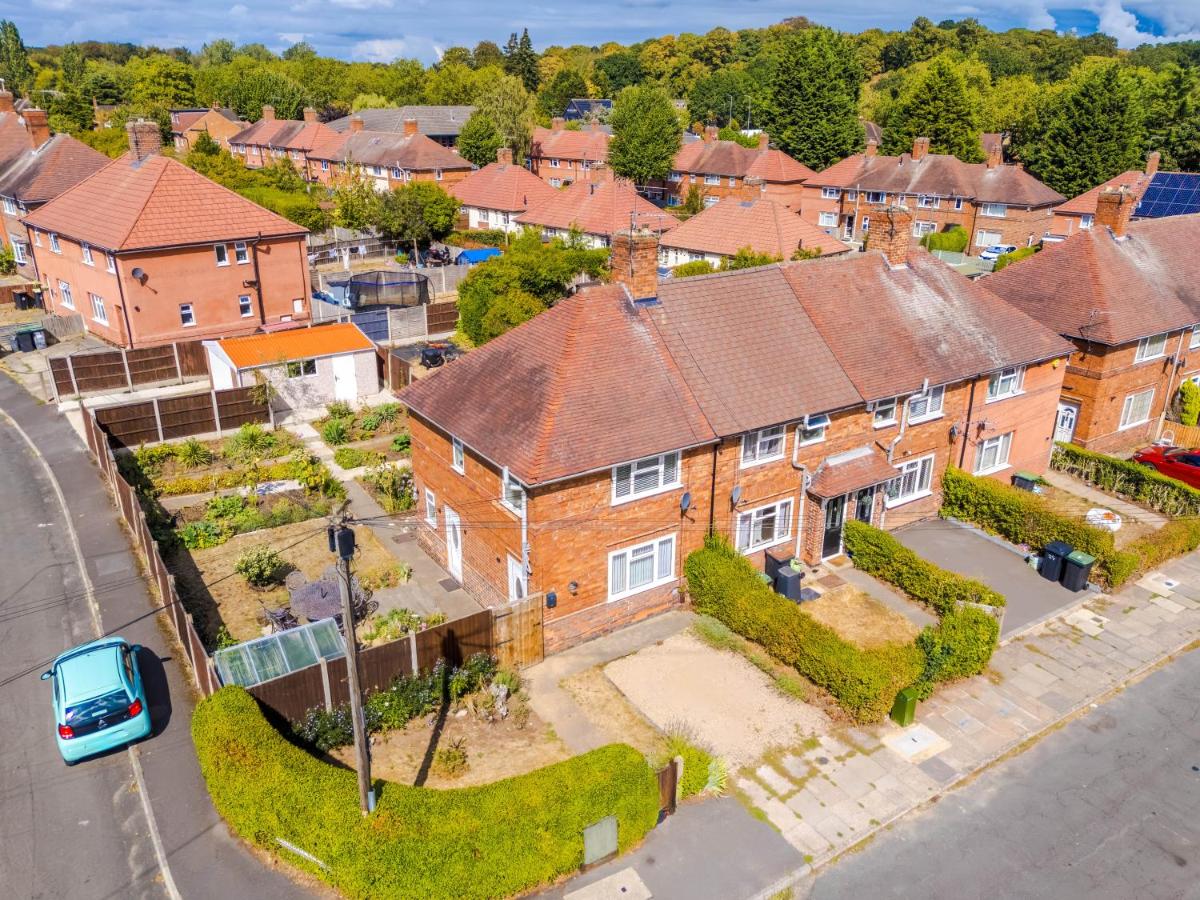 Large Modern 3BR Nottingham Home with Free Parking - B&B Beeston