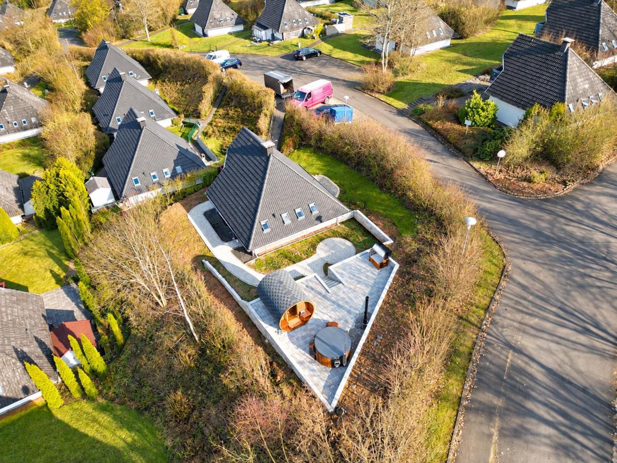 Haus 99, Dorf 3 mit Sauna & Whirlpool - B&B Kirchheim