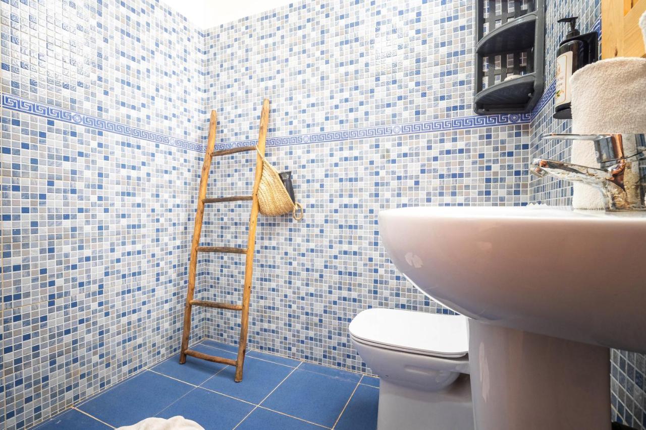 Driepersoonskamer met Eigen Externe Badkamer