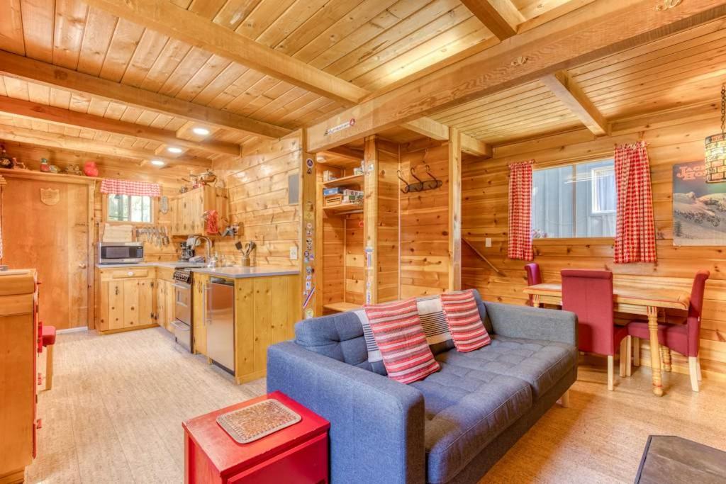 Sno-bird #8 - Bed and Breakfast Government Camp