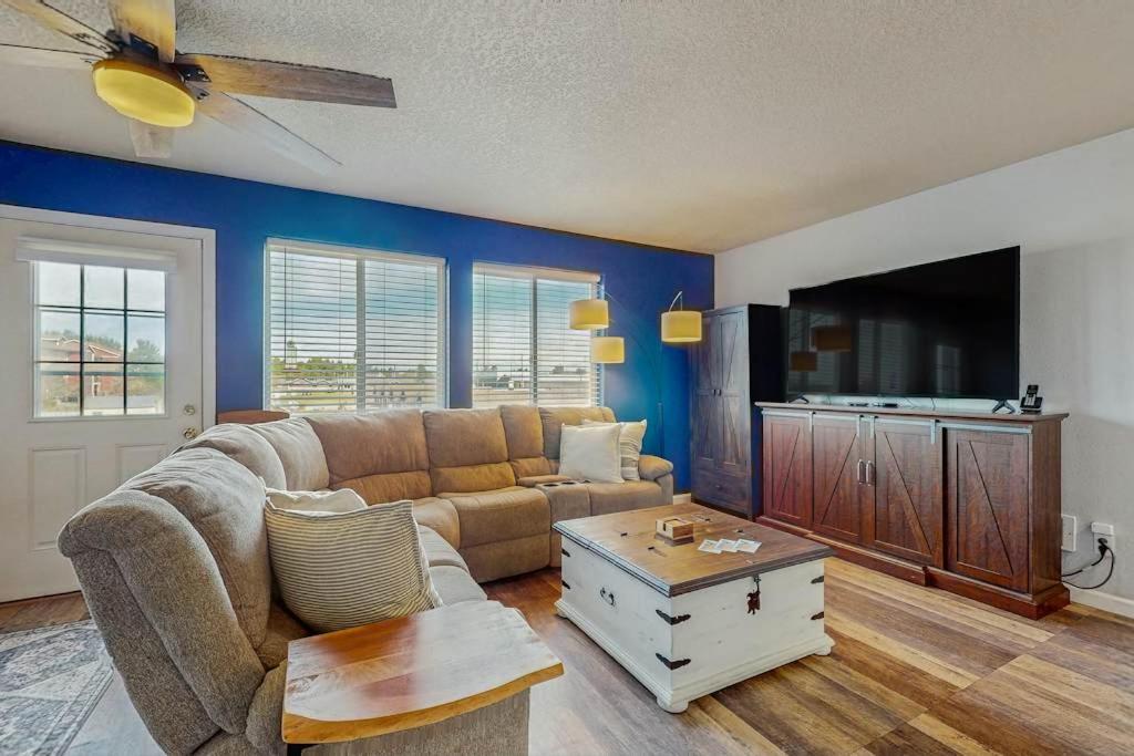 The Cozy Coast - B&B Long Beach