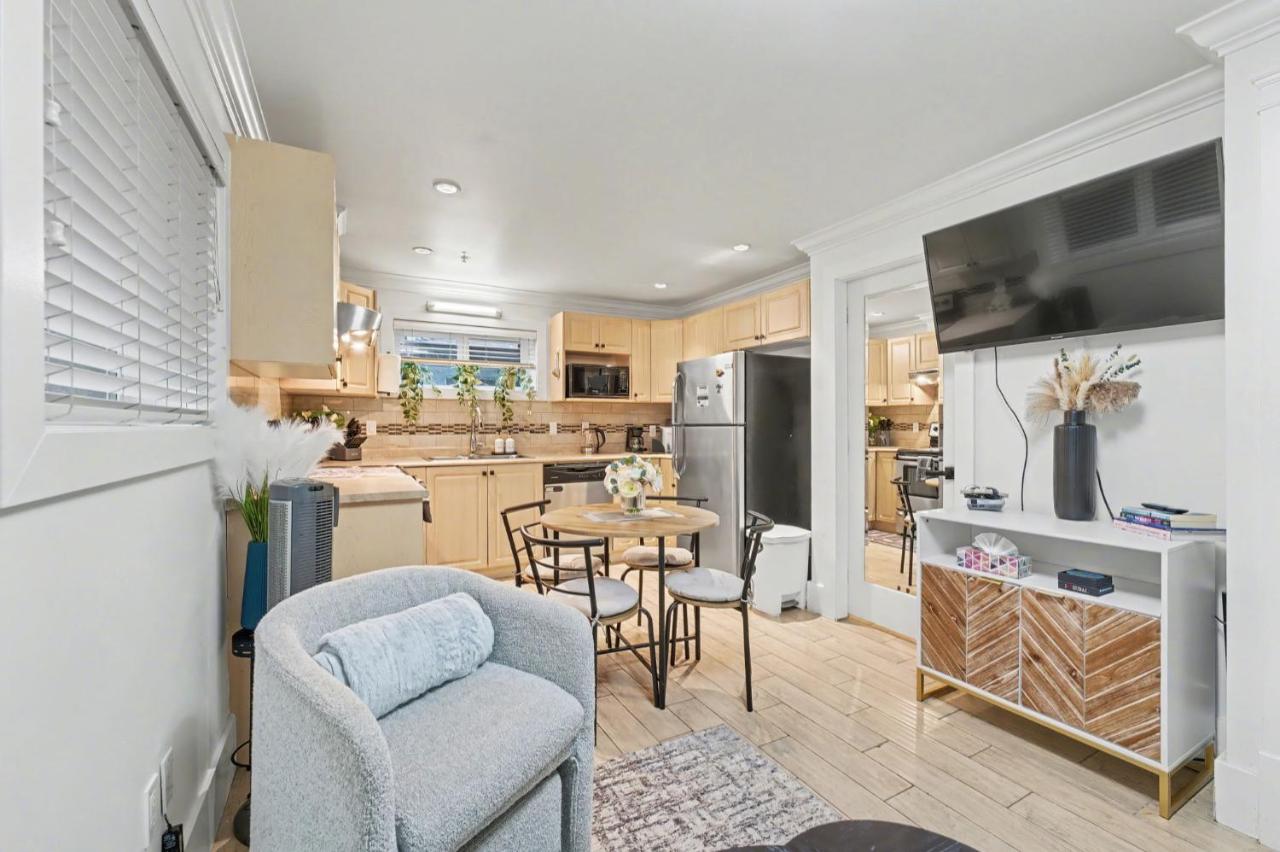 Comfy Laneway House - B&B Vancouver