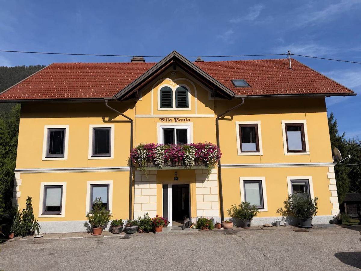 Bright studio with relaxation room in an old villa - B&B Töbring