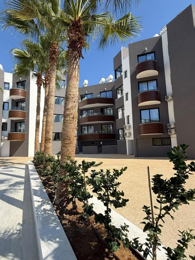 AVRA Residences Modern Beachside Studios Apartments - Ferienwohnung Limassol