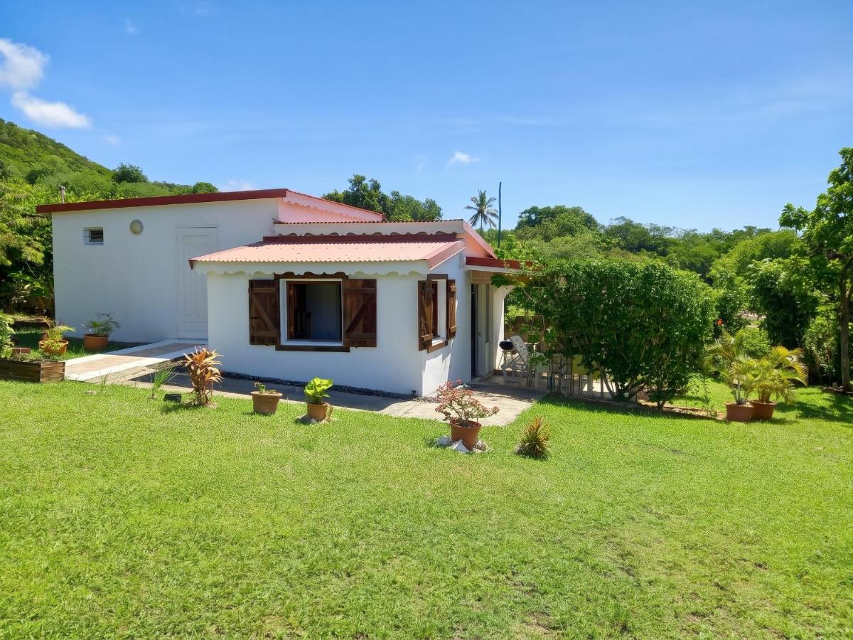 Maison charmante Grand-Bourg - B&B Grand-Bourg