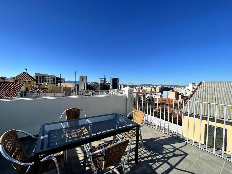 Exclusive Penthouse Living Elegance Meets Modern Design - Ferienwohnung Gibraltar