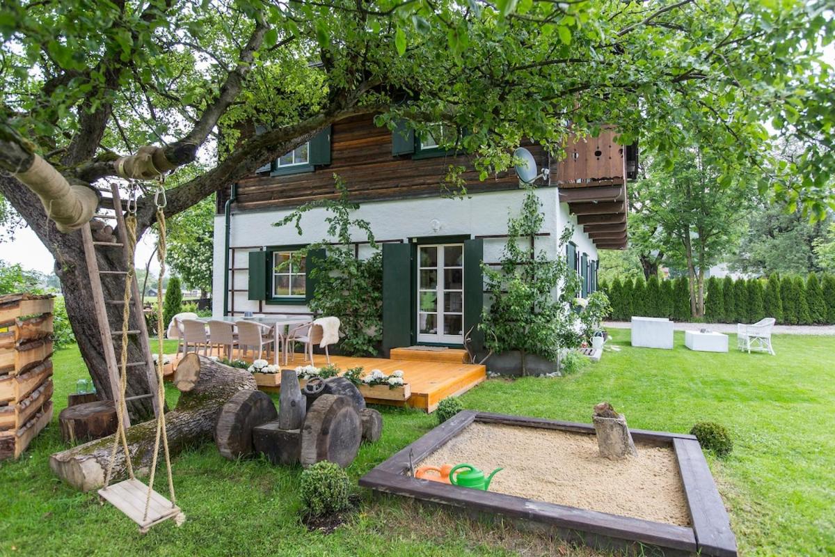 Beautiful property in San Cassiano - Ferienwohnung St. Kassian