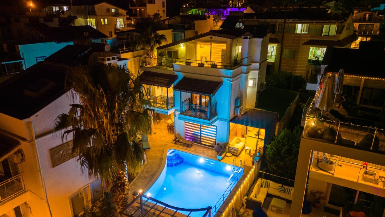 Kalkan Merkezde Havuzlu Apart - B&B Kalkan
