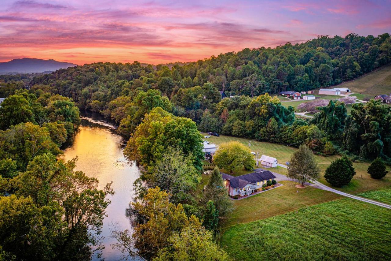 Riverfront Angler's Oasis in Elizabethton - B&B Elizabethton