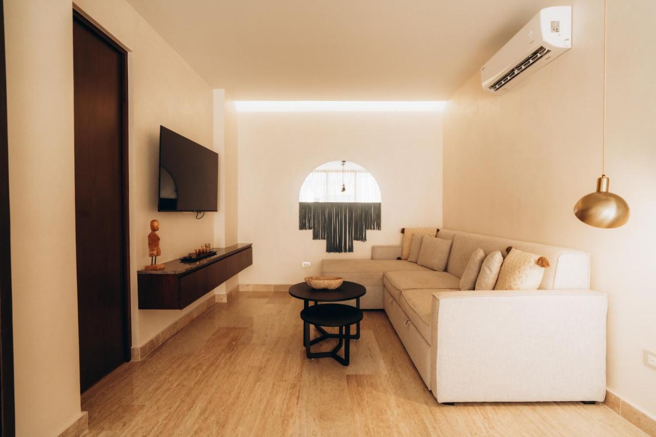 Upscale 2BR Condo Perfect Location - B&B Tulum