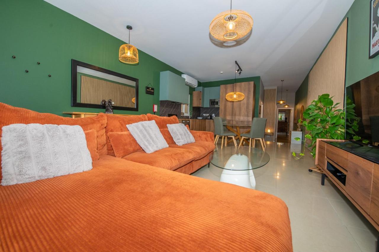 Aja on Etna Street - B&B Mellieħa